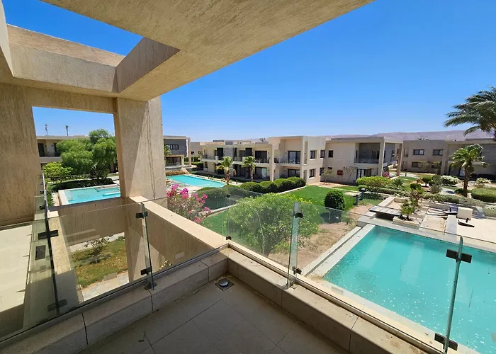 Stylish Overlooking The Pool Appartement Hurghada